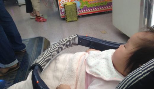 娘の視線のその先には・・