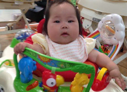 あかちゃん本舗にて♪