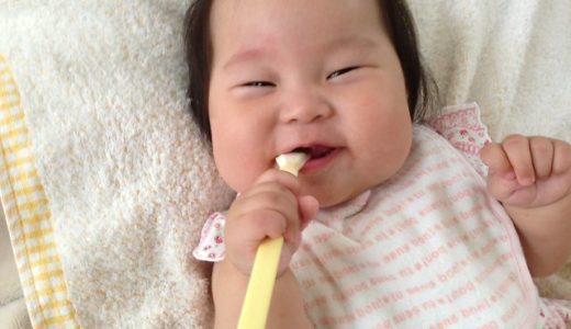 キューピーベビーフードのりんごを食べてくれた！！