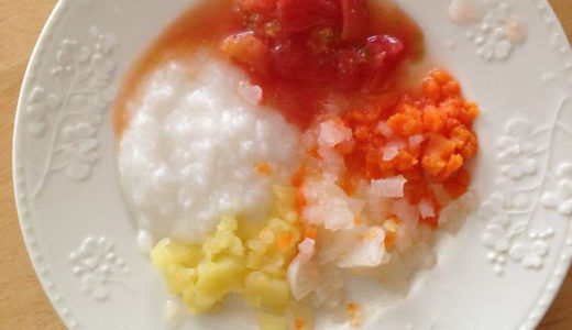 手づかみ食べ始まる・・