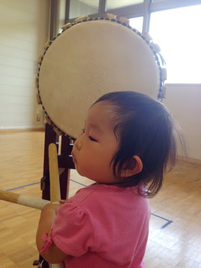 太鼓をたたく前の写真