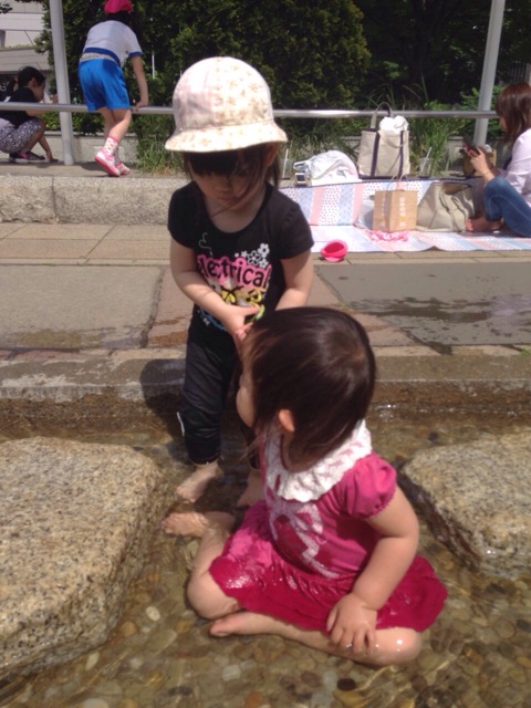 娘と女の子ちゃんの写真